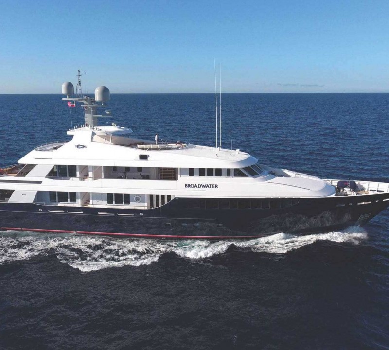 superyacht charter bahamas